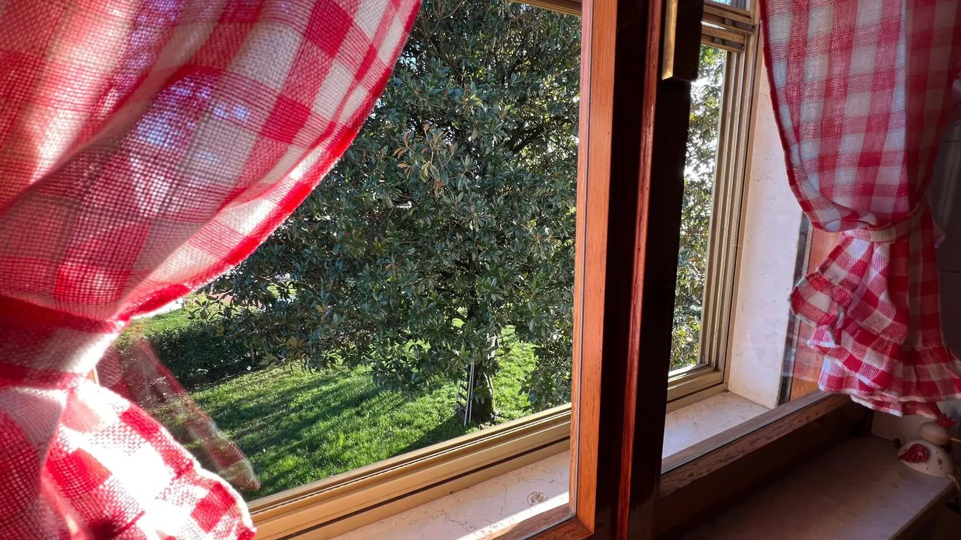The Little Lake Verona Villa Bovo Guest house