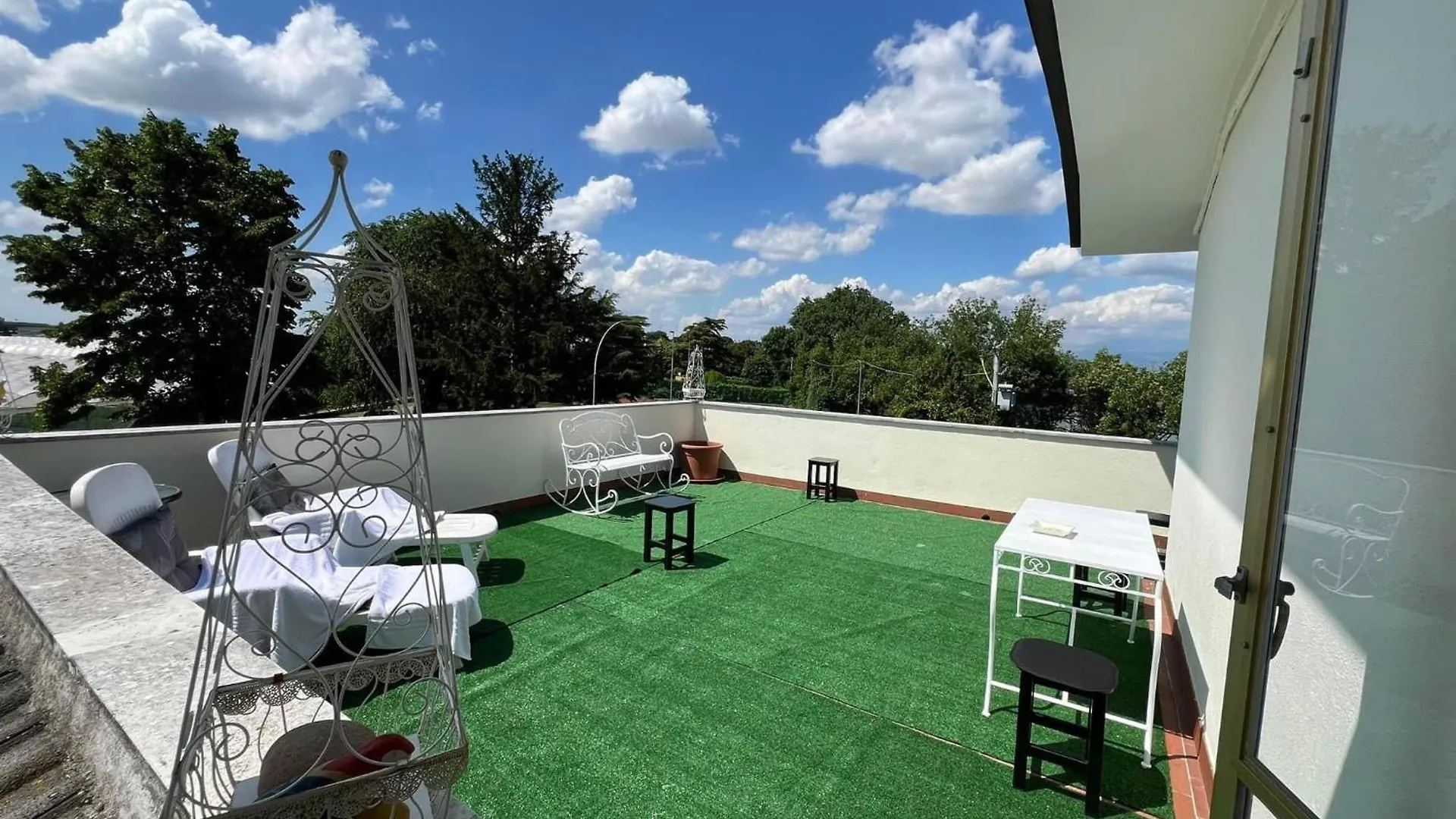 The Little Lake Verona Villa Bovo